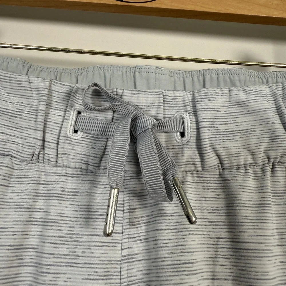 Lululemon On The Fly Pants Womens 10 Gray Space Dye Drawstring Waist Performance